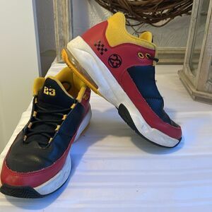 Jordan Max Aura 3 SE. Size 6Y. Model DJ6245-607